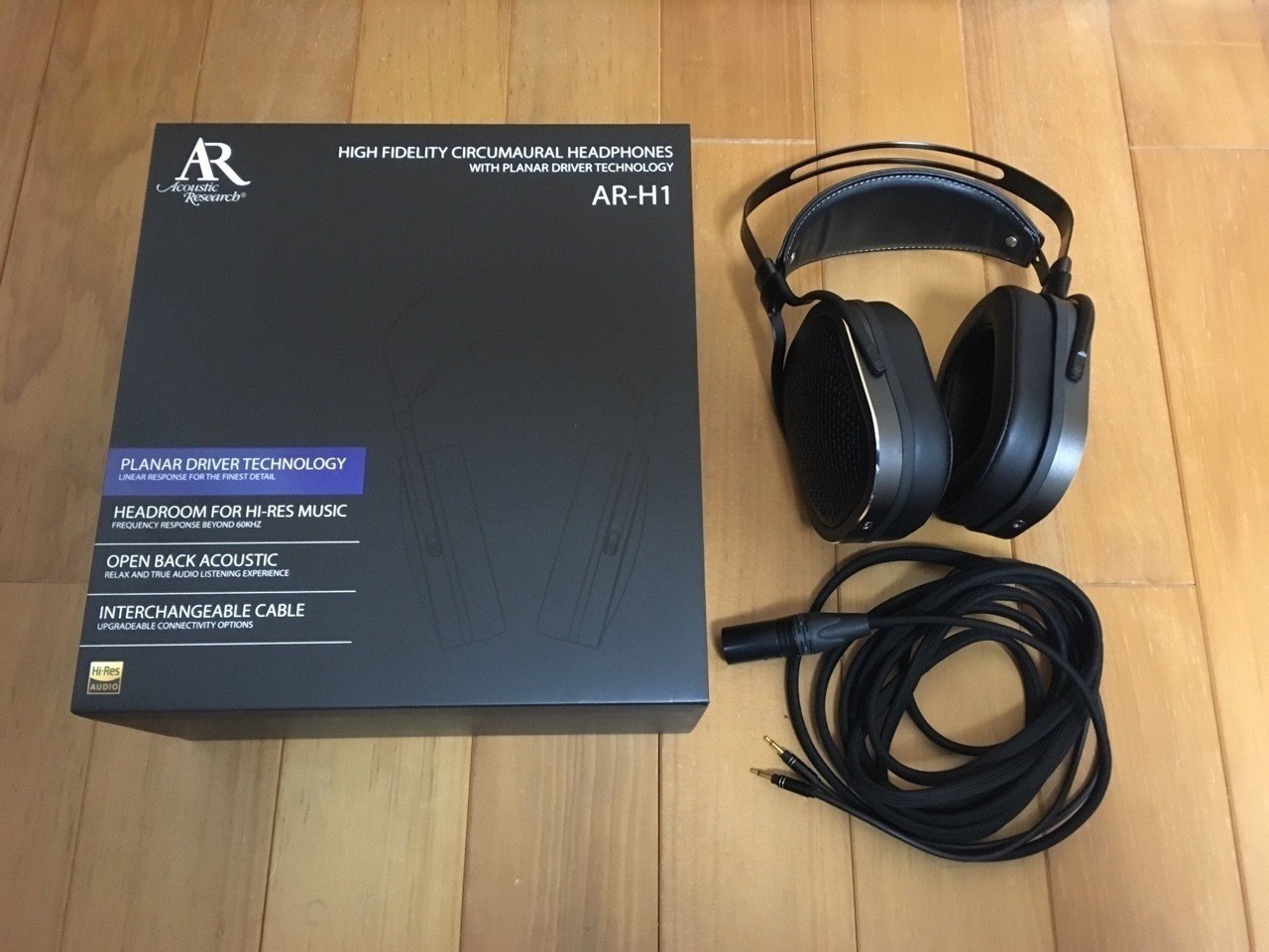 開放型平面駆動式ヘッドフォン AR-H1｜橋本 尚久