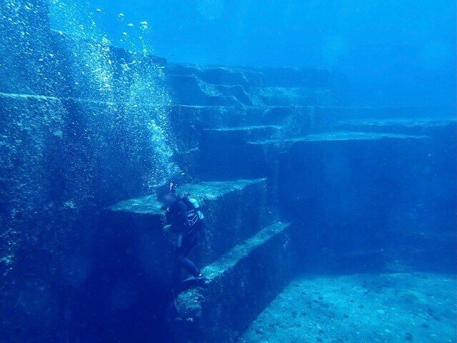 世界地図の見方を変えたダイビング 海底遺跡 与那国島 は人工物 自然物 戸川みゆき Note 世界地図の見方を変えたダイビング 海底遺跡 与那国島 は人工物 自然物 戸川みゆき Note