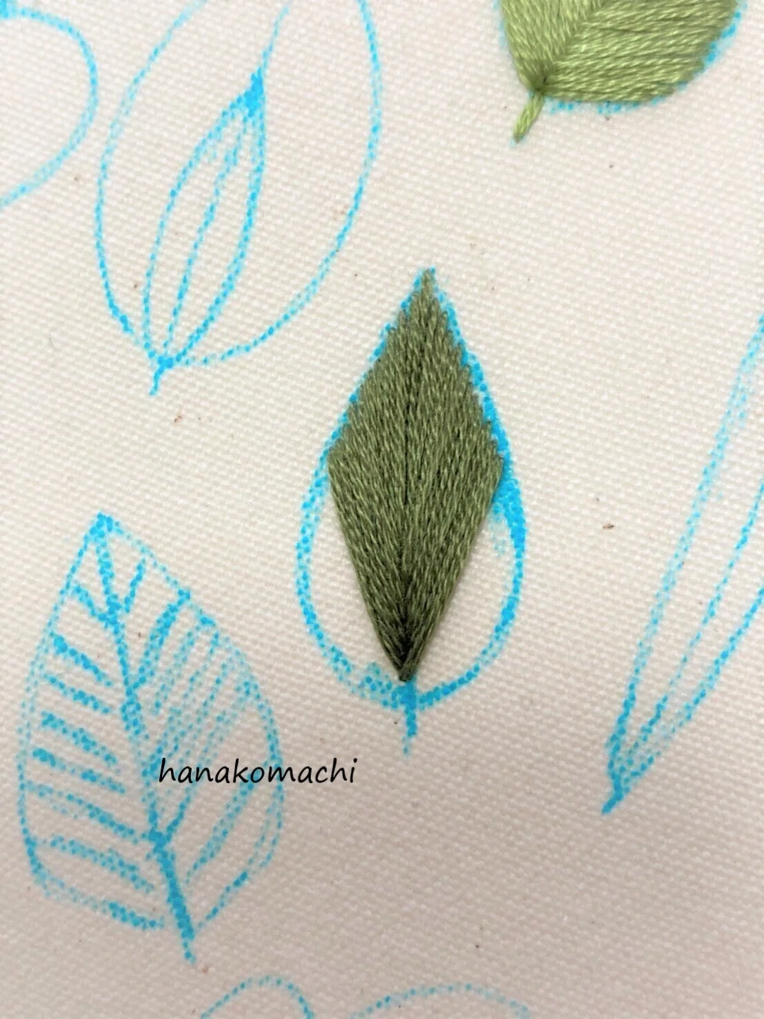 葉の刺繍アート GOOD LIVING GOOD LIVING 葉の刺繍 インテリアアート 菩提樹の葉の刺繍絵