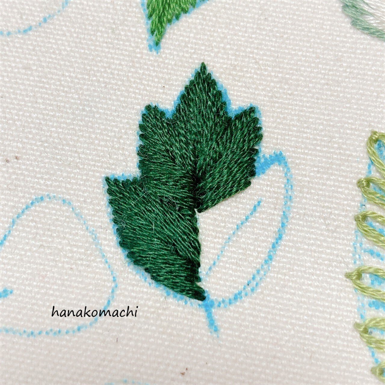 刺繍図案付き】葉っぱつめあわせ制作過程②｜はなこまち/刺繍作家