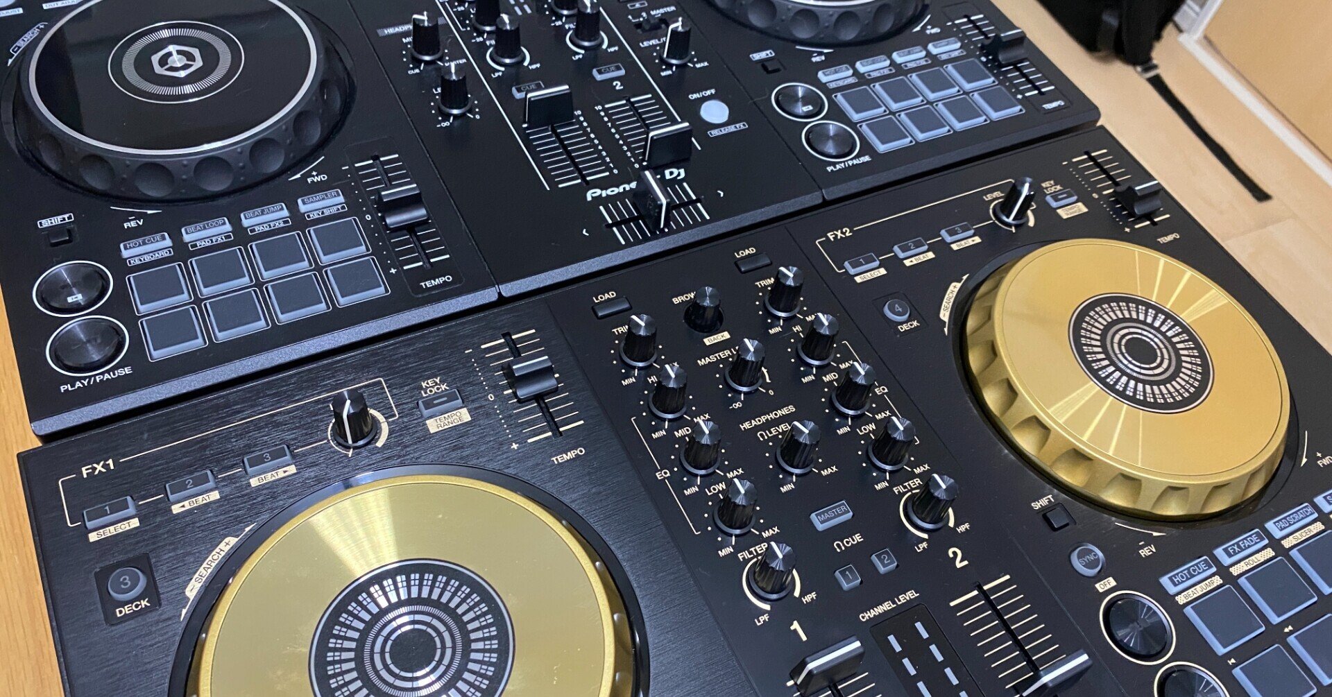 Djの始め方 初期費用を最小限に抑えつつ 将来クラブでdjプレイをすることを見据えた機材選びの最適解はコレ 喫茶木の実 Note