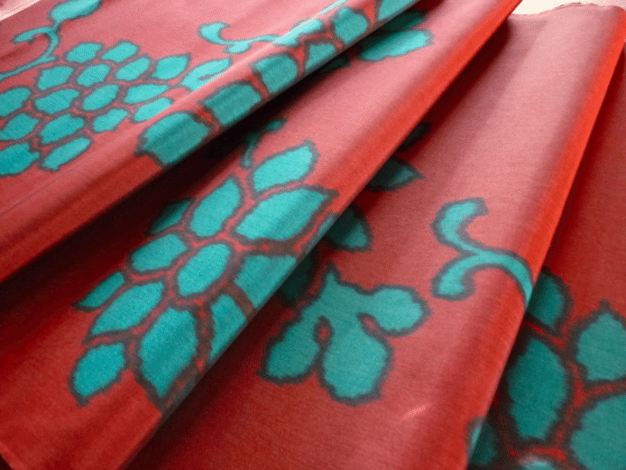 時代を織り続ける秩父銘仙「新啓織物」｜TSUNAGU