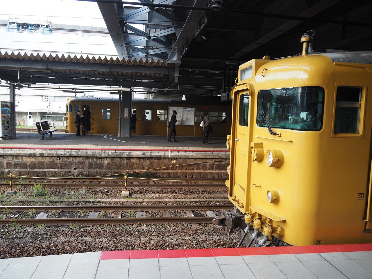 黄色い電車と、赤の翼で瀬戸内をさらに進む。【広島2】｜梛音