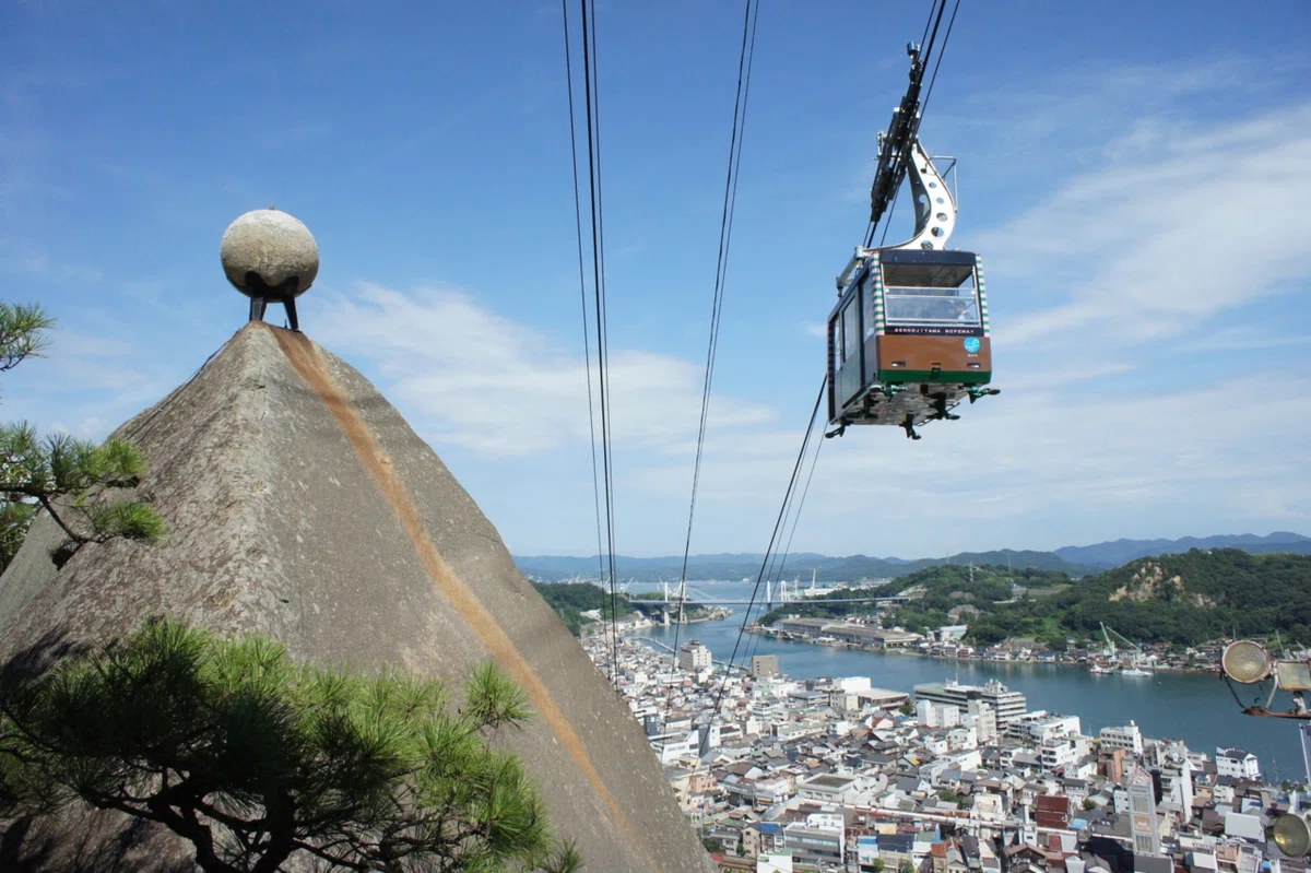 尾道の街を見下ろす千光寺｜宮地雄太(みやちゆうた)│瀬戸内海大好きな