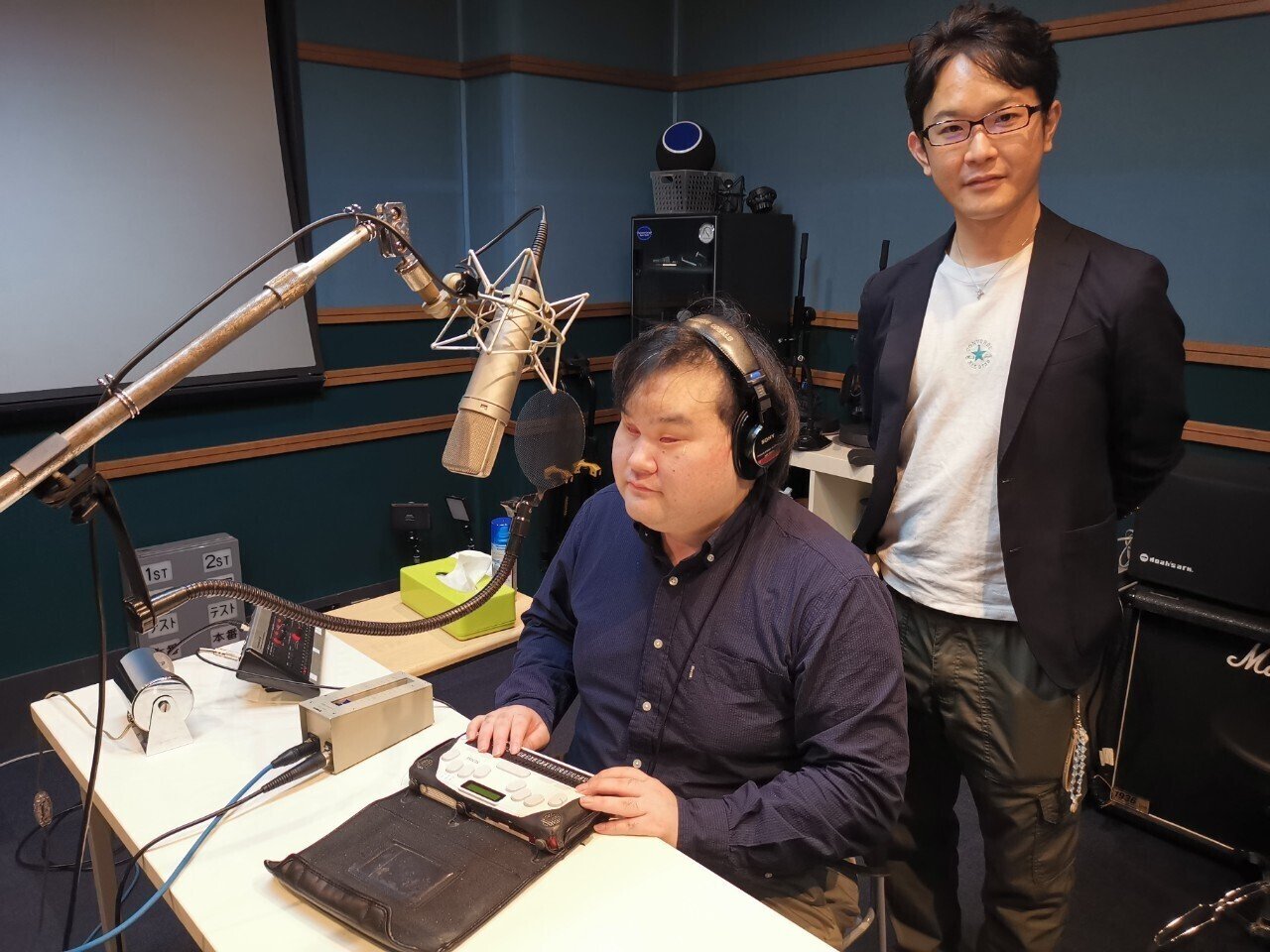 100の回路 21 ナレーションワークショップで講師を務める西原翔吾さん Theatre For All Labマガジン Note