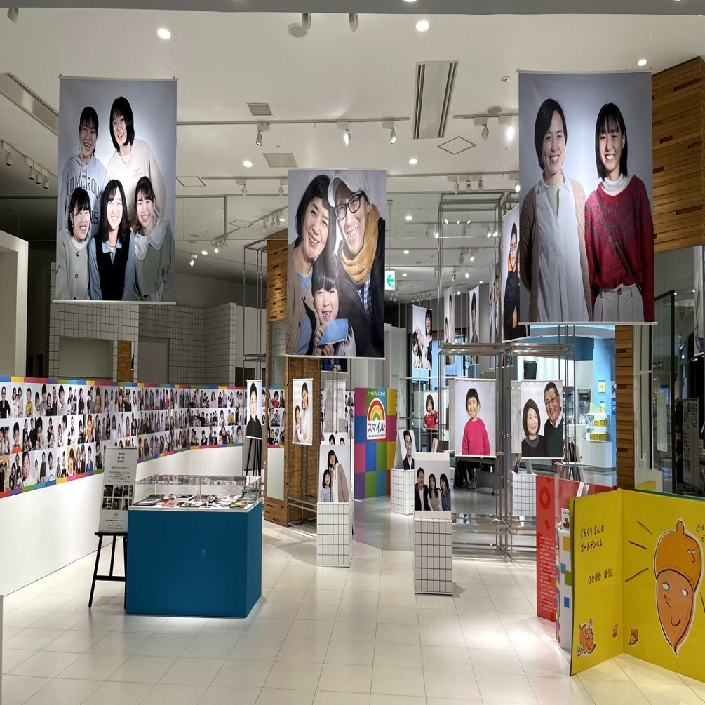 ショッピングモールのインテリア