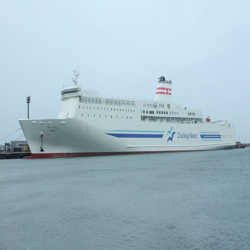 新日本海フェリー苫小牧東港で早朝撮影 ヨッシー宙船 Note