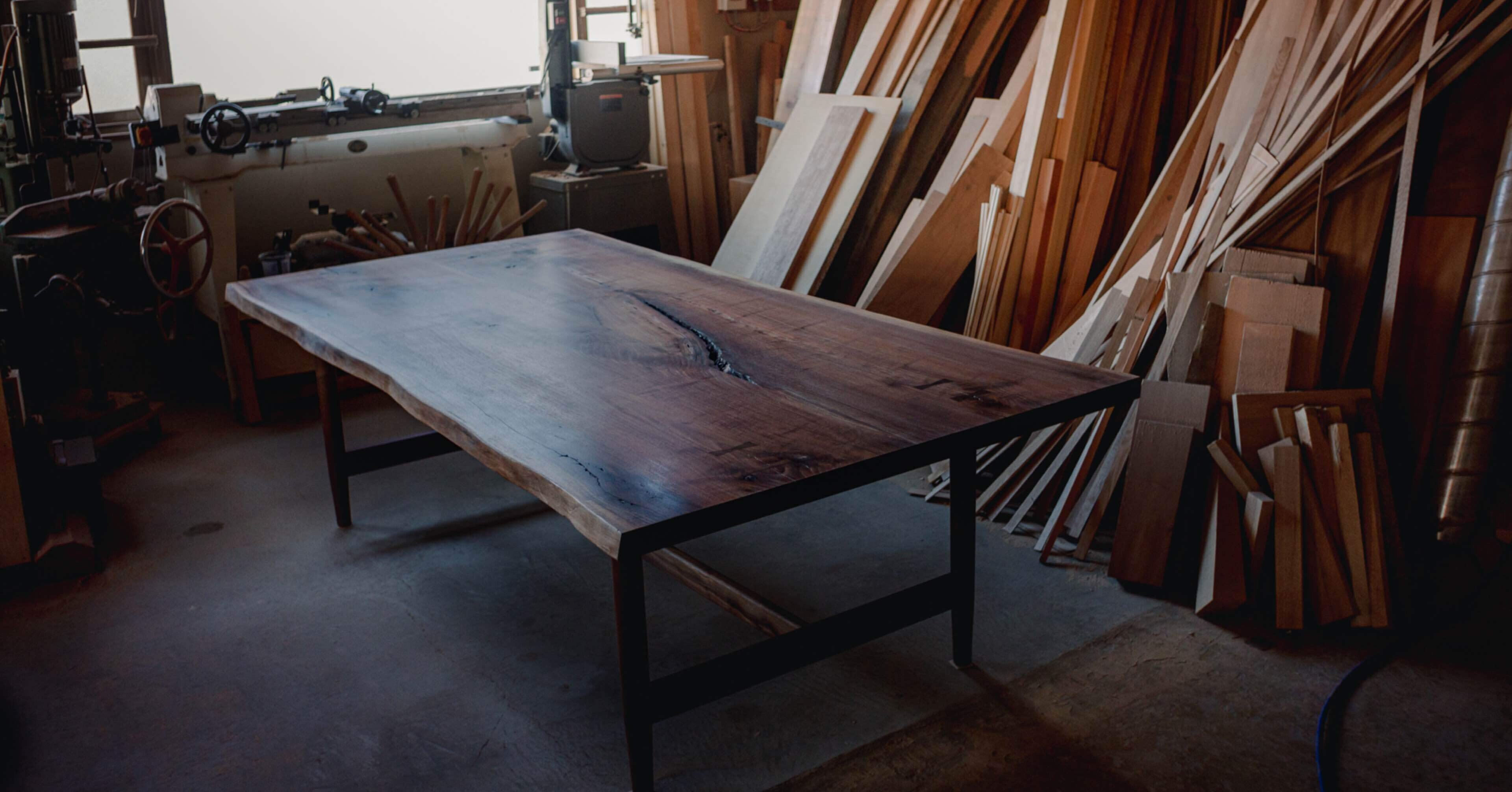 2m40cm」大きなウォールナットのテーブルが出来上がるまでのお話｜小