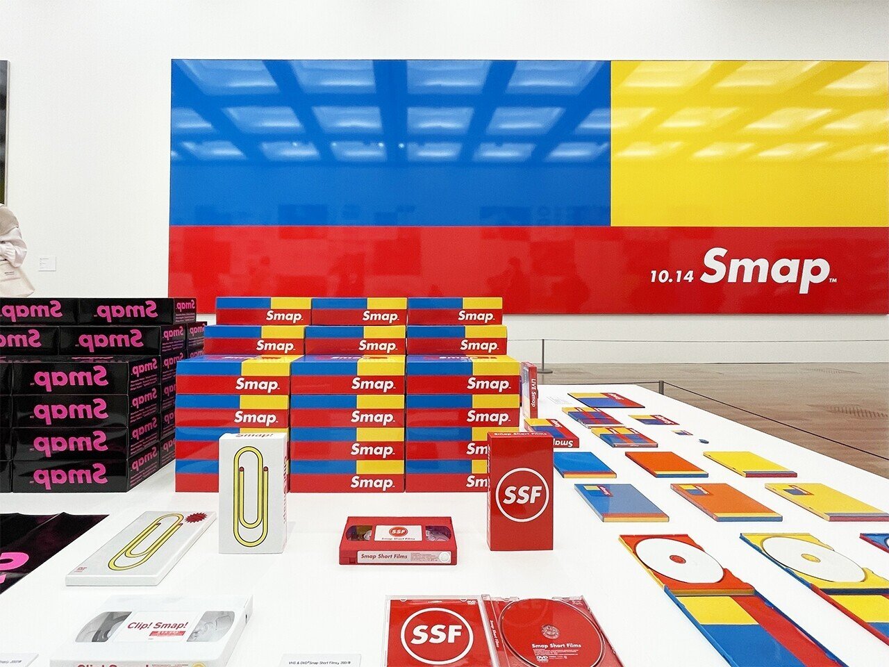 超レア！SMAP 店頭展示用ボード 佐藤可士和のすごさは”Smap”の仕事に全て集約されている！｜「佐藤可士