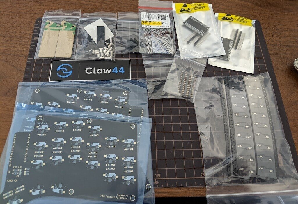 キーボード Claw 44 Ver 2 Claw44 v2 自作キーボード パームレスト付き（週報145回目（2025