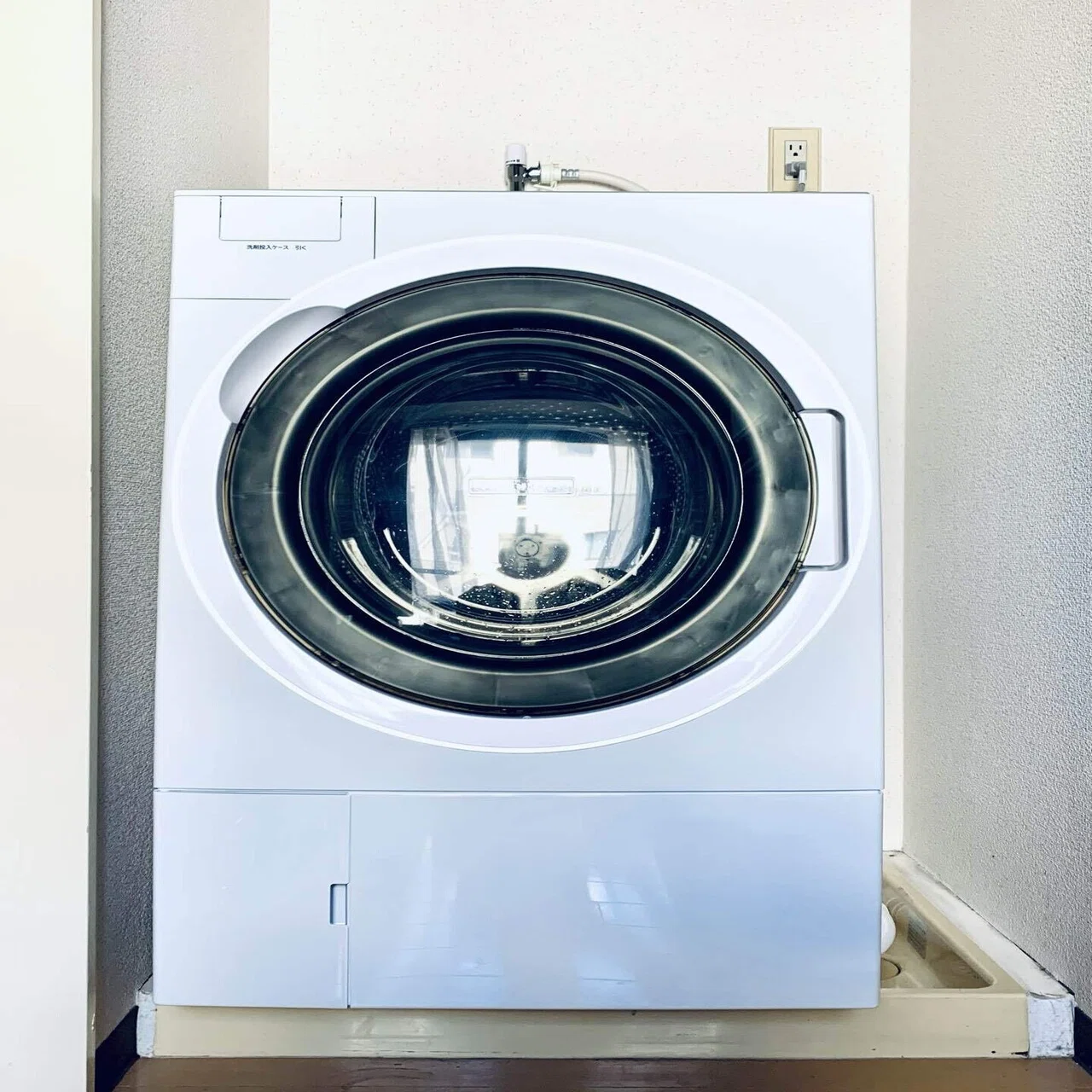 東芝TW-127X9 ドラム式洗濯乾燥機、まさに発明だね｜水と月