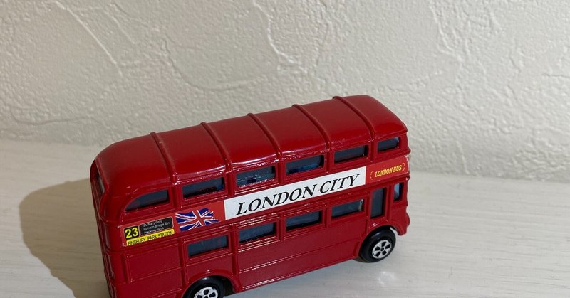 英国 ロンドンの赤い二階建てバス
