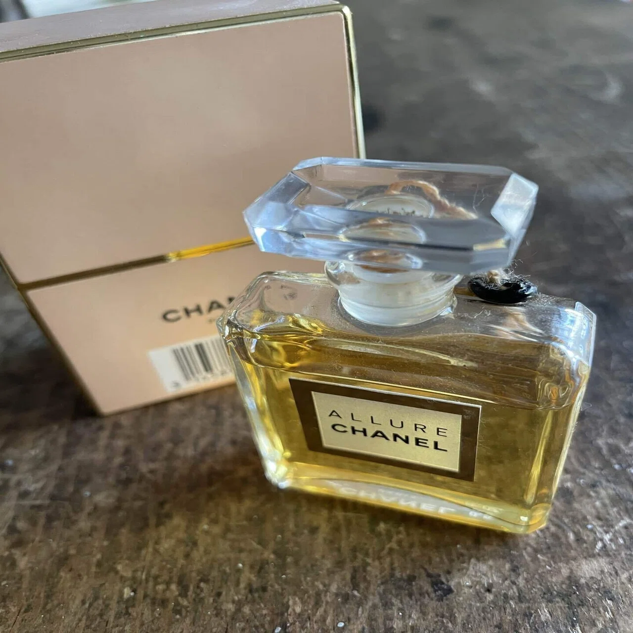 再び出会う。Allure Parfum （CHANEL）｜森山 智子