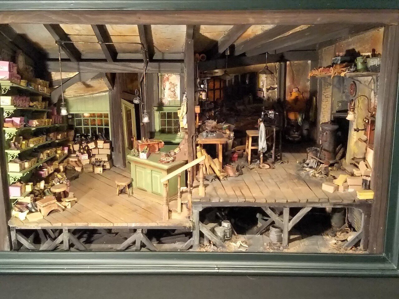 横浜を歩く（2） 魅惑のドールハウスを見に｜フランチェスカ