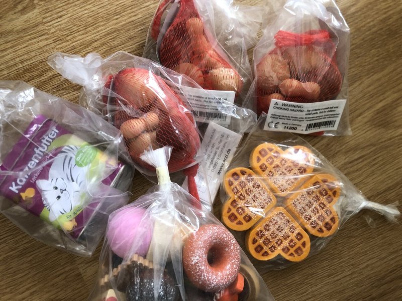 Yesbebeでerzi 木のおもちゃ を個人輸入 日曜日の猫 Note