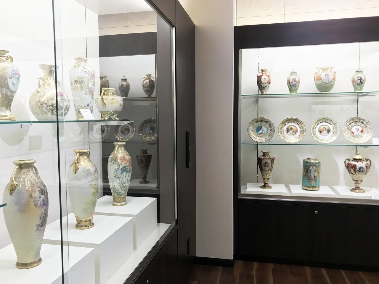 キラキラ光る金盛―オールドノリタケの花瓶を見る―|横山美術館 キラキラ光る金盛―オールドノリタケの花瓶を見る―|横山美術館
