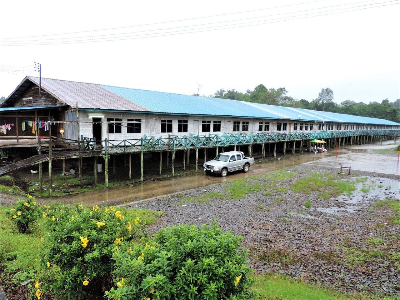 ボルネオのマレーシアで連日 元 首狩り族にさらわれる 浅地亮 自転車旅で見る世界 Note