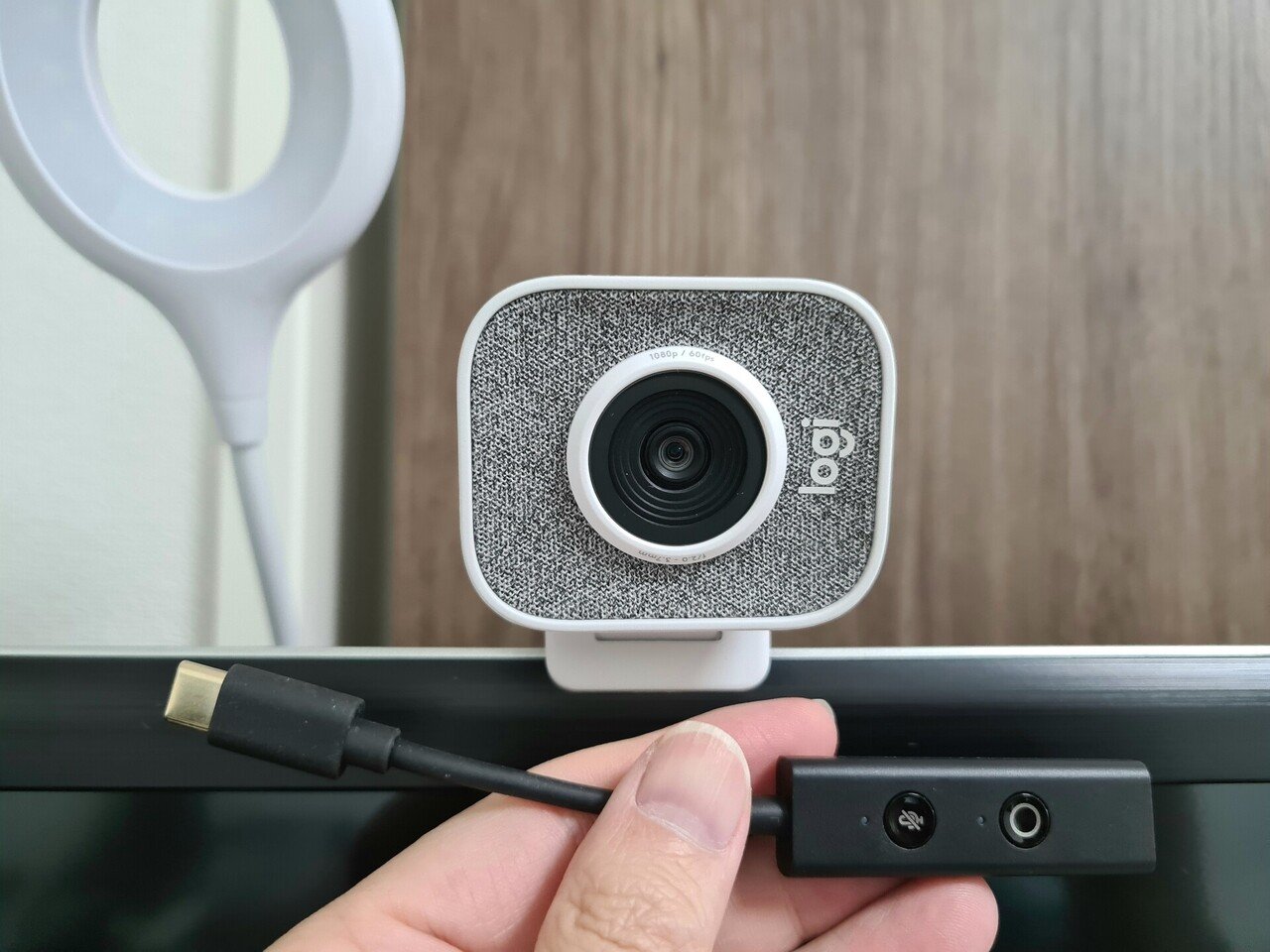 ロジクールStreamCam - フルHD 1080pストリーミングウェブカメラ