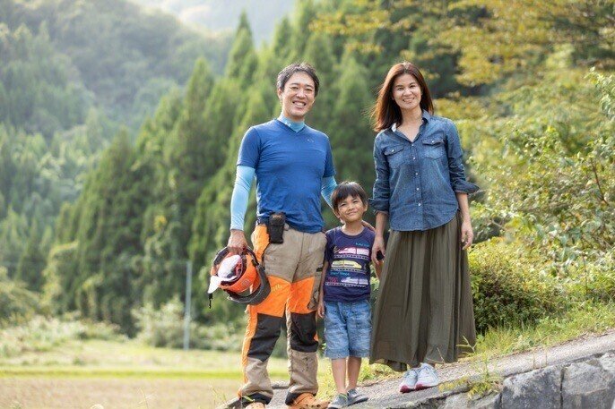 都会から過疎のまちへ。ここで見つけた家族の幸せのかたち｜誰か