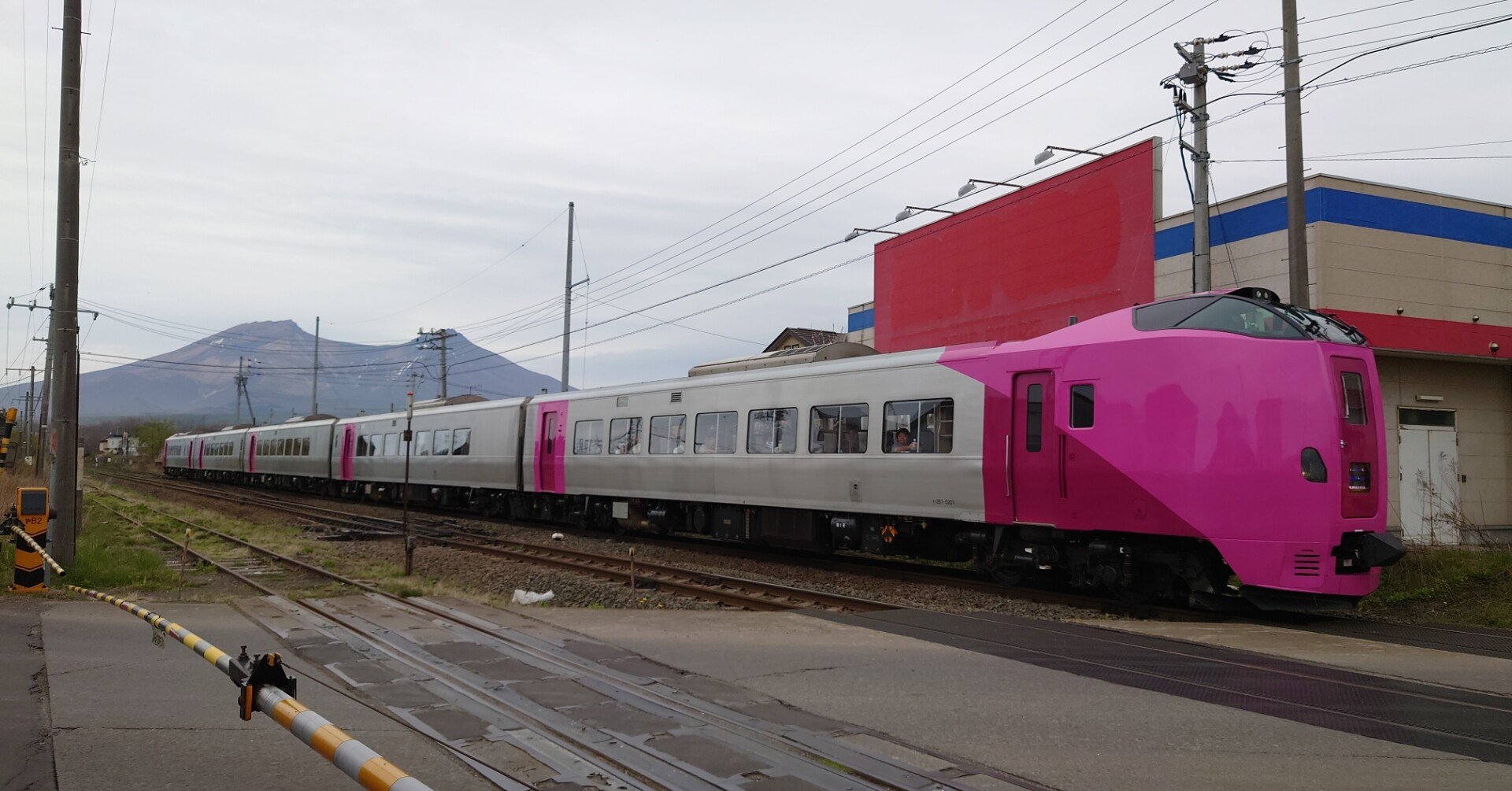 はまなす編成使用 臨時特急北斗91号 Dosanko Note はまなす編成使用 臨時特急北斗91号 Dosanko Note