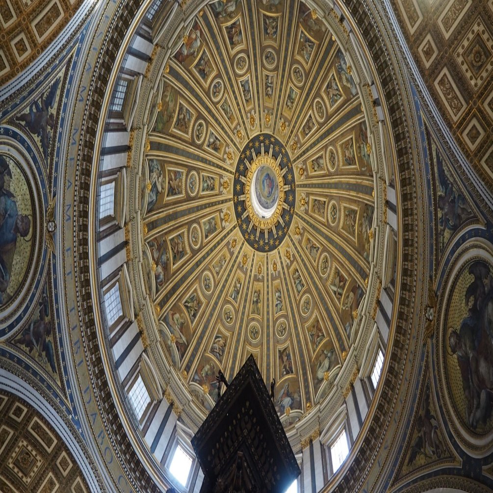 サン ピエトロ大聖堂 Basilica Di San Pietro In Vaticano ミケランジェロとベルニーニの傑作が眠るカトリック教会の総本山 Nao Masunaga Note