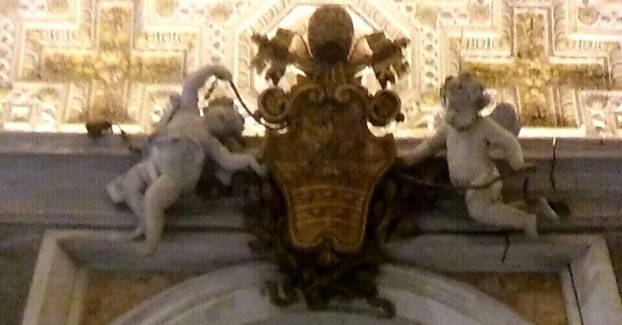 113☆サンピエトロ大聖堂で触ると願いが叶う足先と紋章フェチ｜yumina