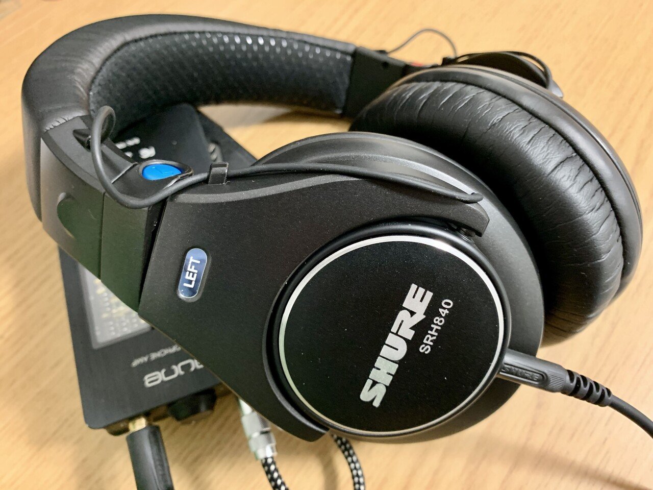 Shureのリファレンス・ スタジオ・ヘッドホン SRH840レビュー|onzo Shureのリファレンス・ スタジオ・ヘッドホン SRH840レビュー|onzo