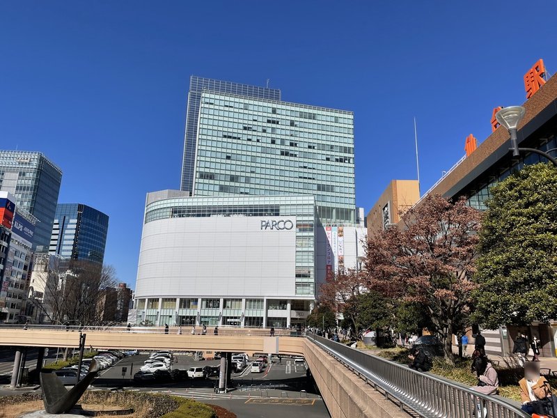 おしゃれな内装が魅力な スターバックスコーヒー 仙台パルコ店 Invincible Hound Note