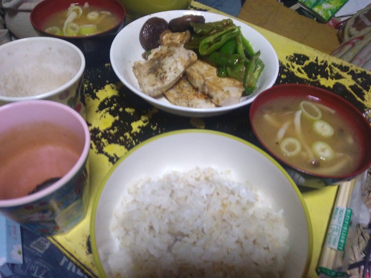 今夜の夕食 カジキマグロのムニエル ピーマンとしいたけのソテー ブナシメジとネギの味噌汁 Popodoll Note