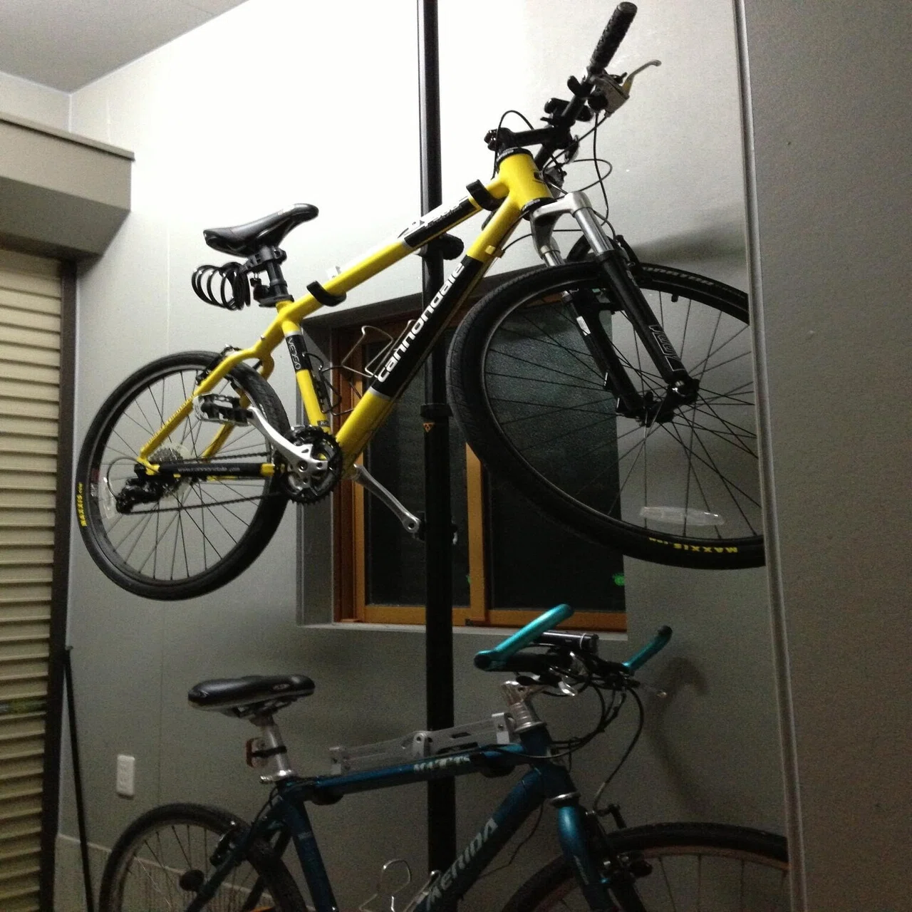 自転車の保管に縦置きスタンドを使う｜unique(一意)に決まる
