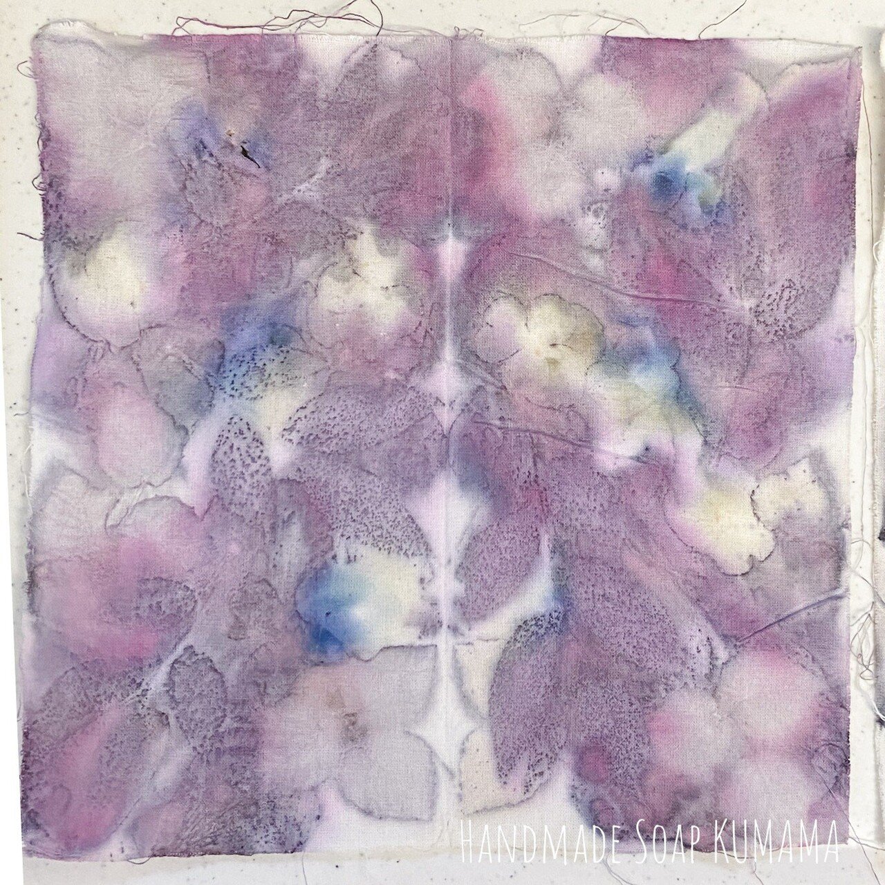 植物の色や形を移して染める 花葉のおき染め ゆりくま せっけんと葉っぱと色と香り Note 植物の色や形を移して染める 花葉のおき染め ゆりくま せっけんと葉っぱと色と香り Note