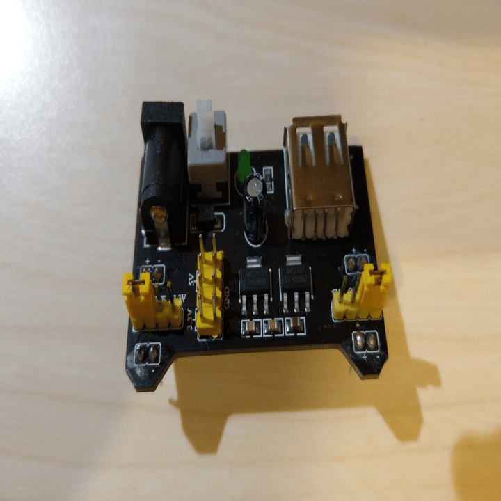 ブレッドボード用電源｜LiuK