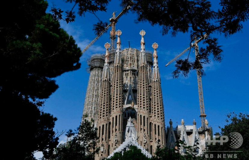 完成しない サグラダ ファミリア 26年完成は不可能 コロナ余波 18年から建設を始めるサグラダ ファミリア は ガウディ没後100年目の26年に完成する計画だった ロックダウンを命 Katsu Nchiga Note