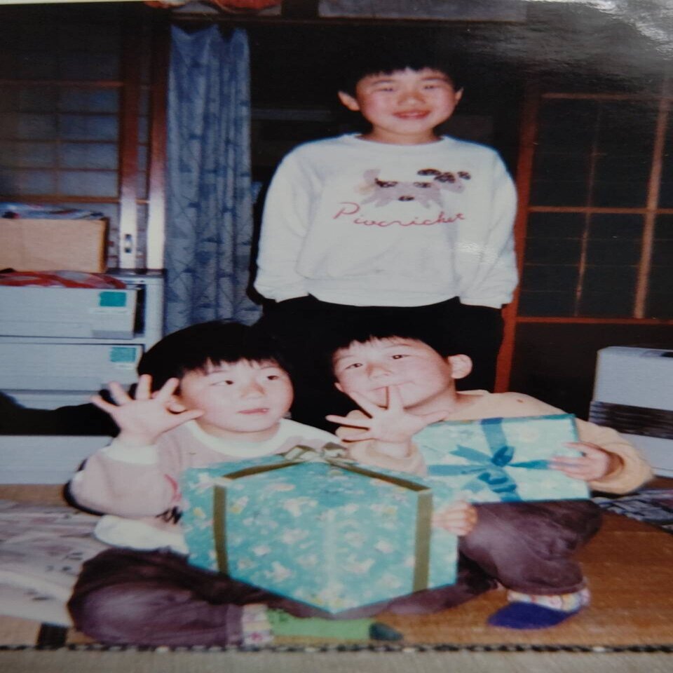 自閉症の兄を持つ一卵性の双子が 30歳になって届いた 母からのワード文書 ヘラルボニーマガジン Note