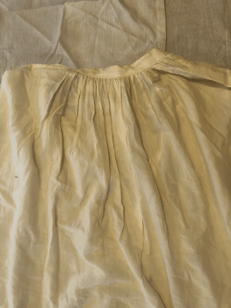 The Story Of Clothes 2 Arts And Scienceのシルクのブラウス Swaq Tokyo Note