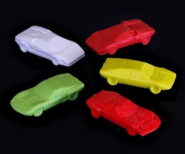 昭和レトロな世界展」に復活したスーパーカー消しゴムが登場