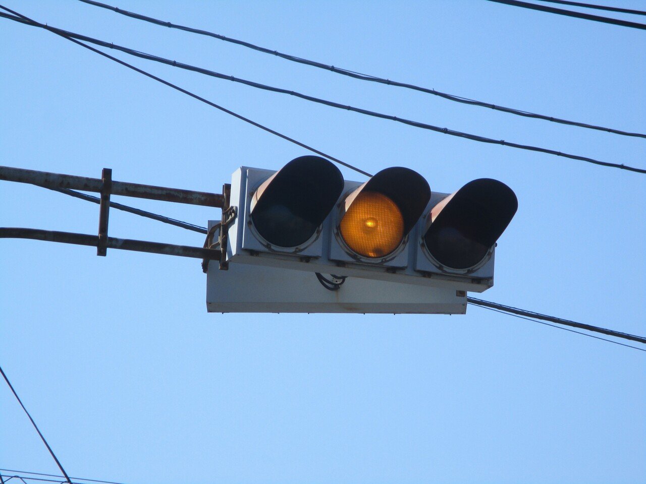 末吉橋の角形｜角形信号機