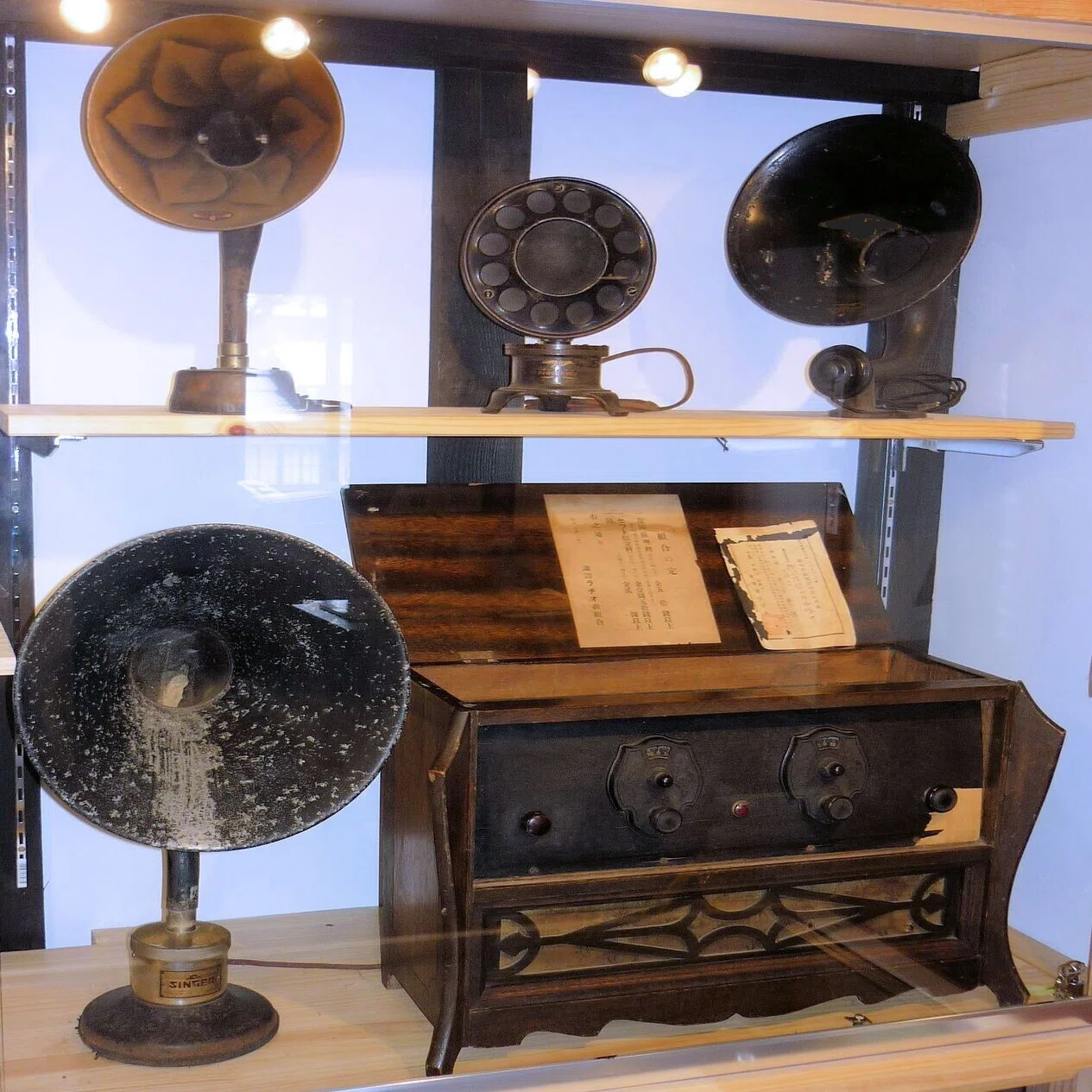 100年前のラジオ「古典ラジオの世界」展｜日本ラジオ博物館