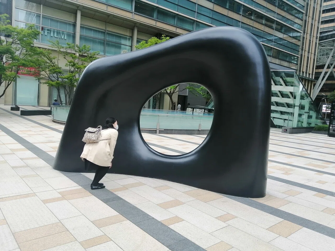 六本木の街をアートとして鑑賞する旅🛫いつしか自然と人工の境が消え