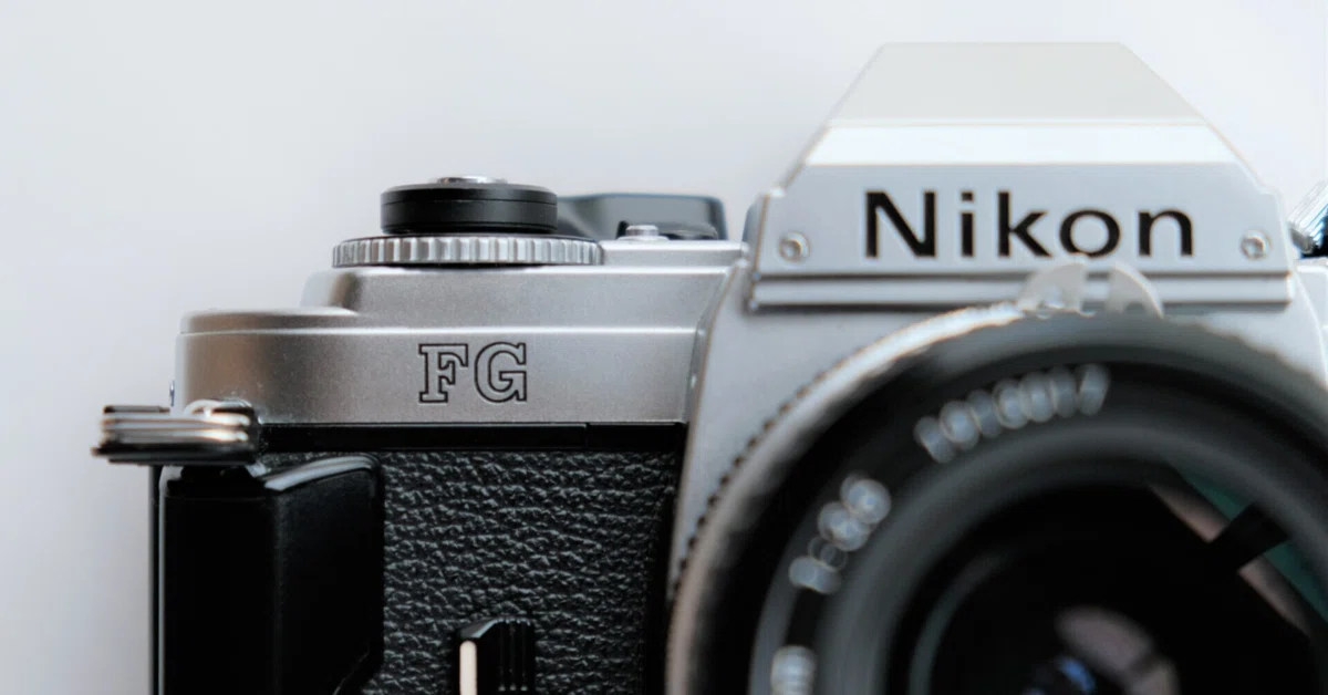 NIKON FG ブラック 一眼レフ レンズ付き カメラ ニコン（Nikon カメラ 