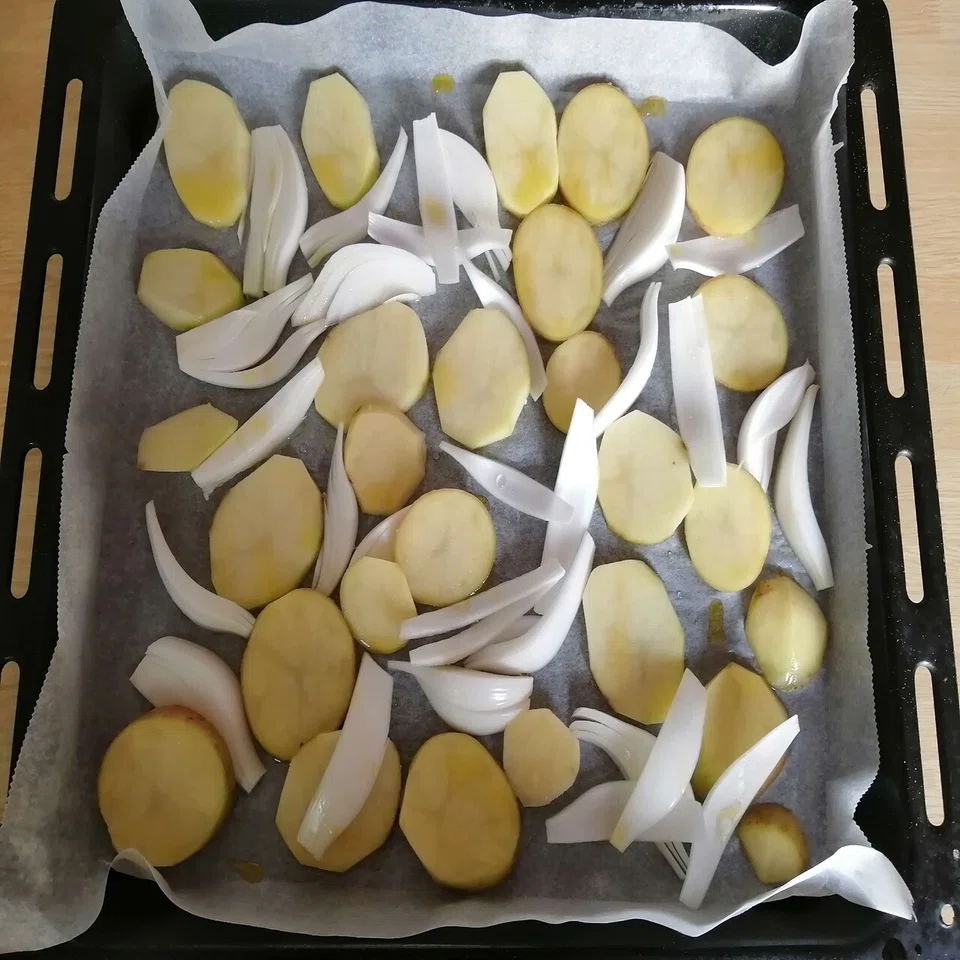 スペインのお魚屋さんハック】Sepia（コウイカ）のオーブン焼きがお 