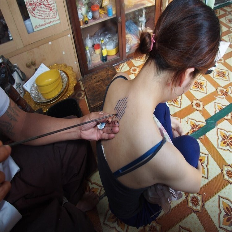 タトゥー タイ護符刺青とは サックヤン 在住歴年が話したい本当のタイと見てきたこととうまい話と Note