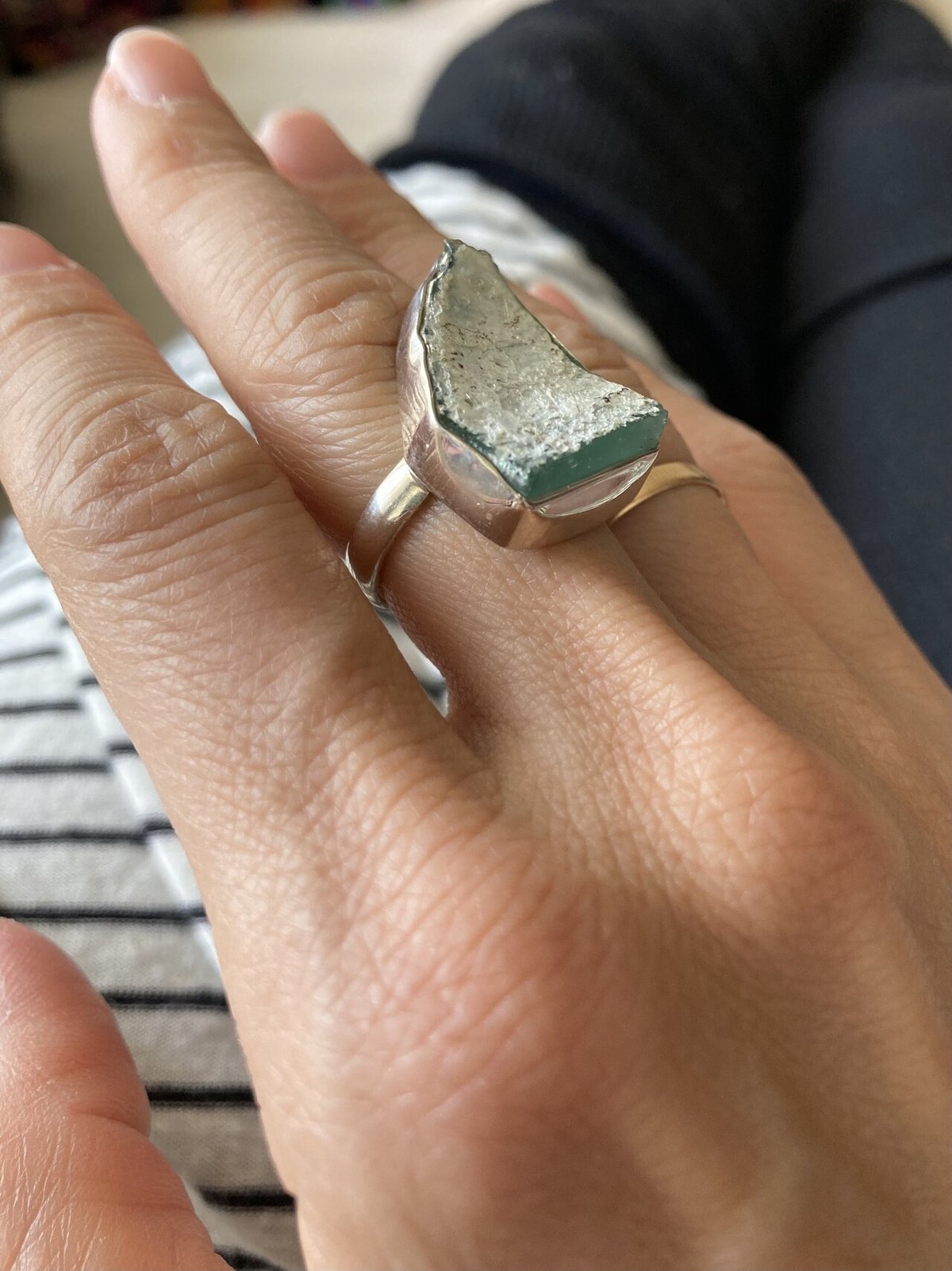 ローマンガラス　遺跡から発見されたペンダントと指輪 Love Beautiful Things!!美しいものが好き！ローマングラスのリング