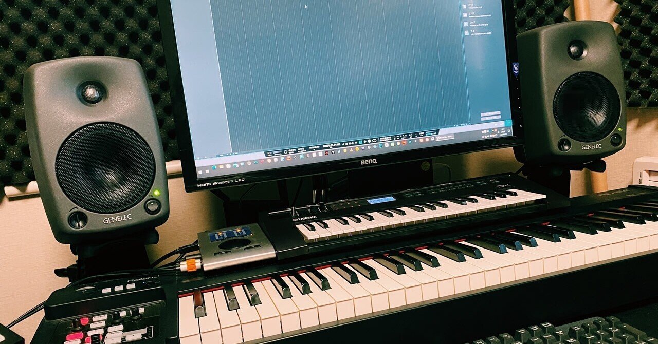 Genelecスピーカー用の卓上スタンドを買ってみた（K&M 23275B モニター