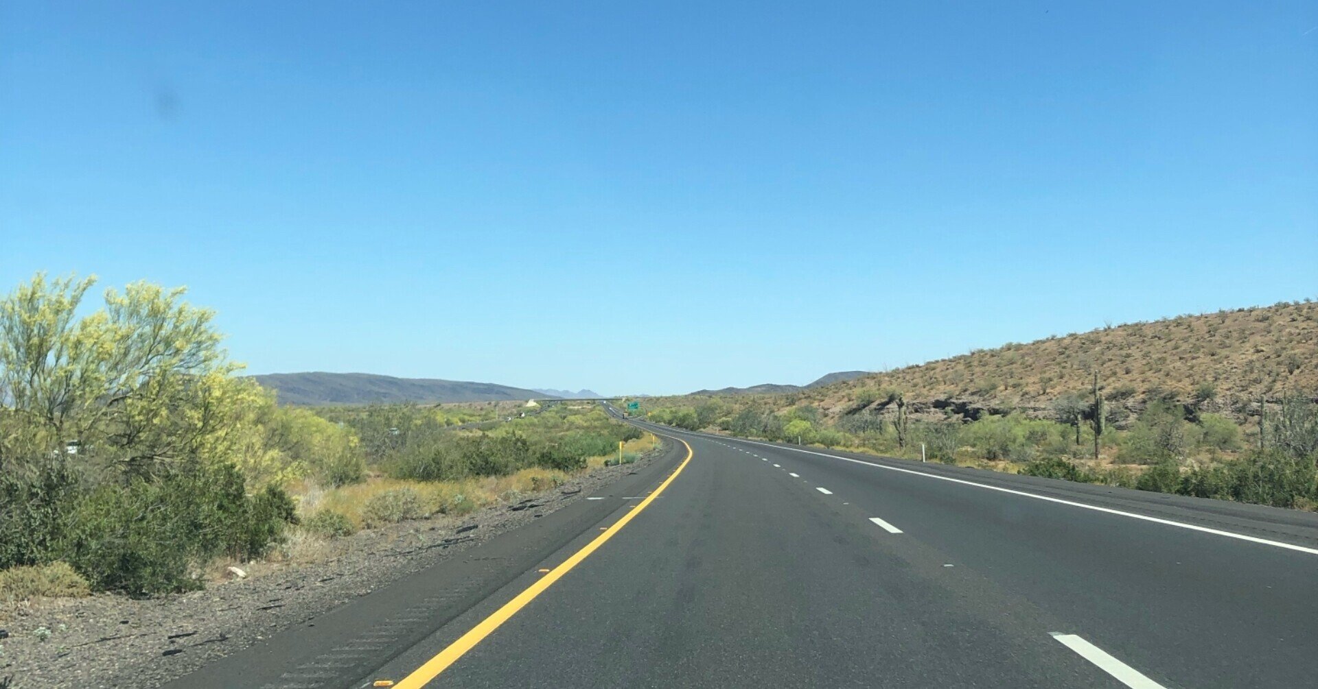 アメリカ一人旅初日 田舎でレンタカーがパンクした日 Gen Note アメリカ一人旅初日 田舎でレンタカーがパンクした日 Gen Note