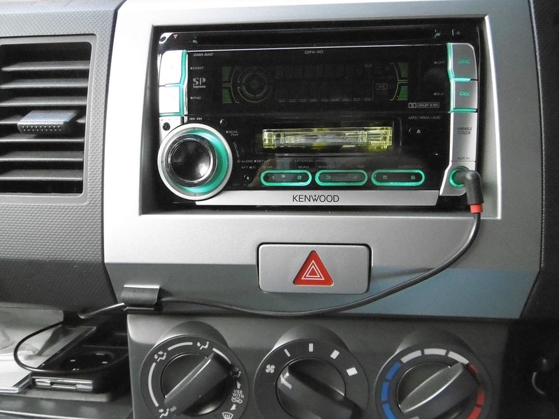 カーオーディオでポータブル機の音楽を聴く方法 うちくん Note カーオーディオでポータブル機の音楽を聴く方法 うちくん Note
