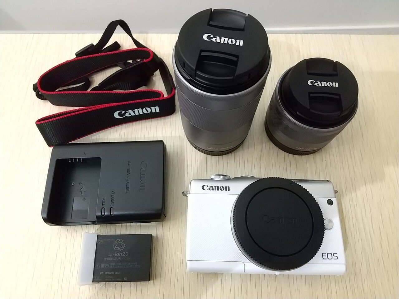 ミラーレス一眼EOS M200買いました(最初にこれだけは買いま ミラーレス一眼EOS M200買いました(最初にこれだけは買いま