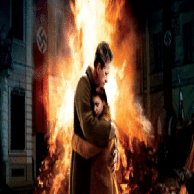 映画「やさしい本泥棒」ナチスの焚書坑儒の歴史｜yyy