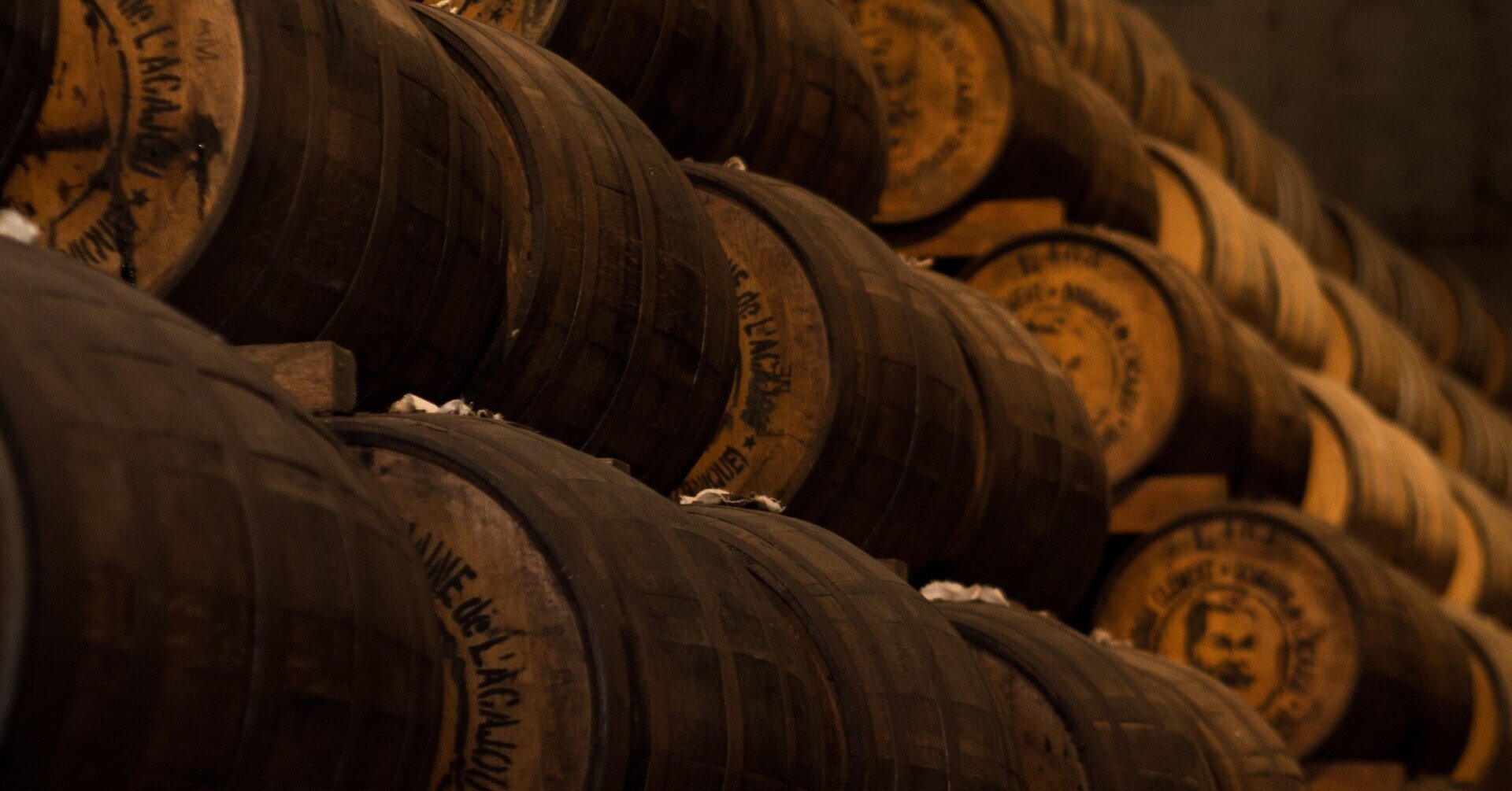 53年もののウイスキーが4万円で購入できるじゃと！？｜カスク