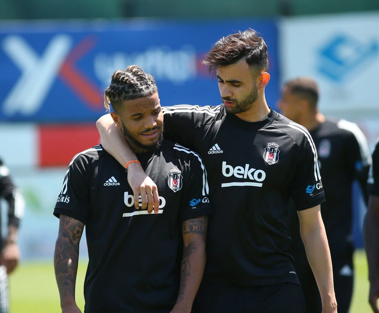 ベシクタシュ優勝おめでとう Sampiyonsensinbesiktas よく晴れたアルウィンで Note
